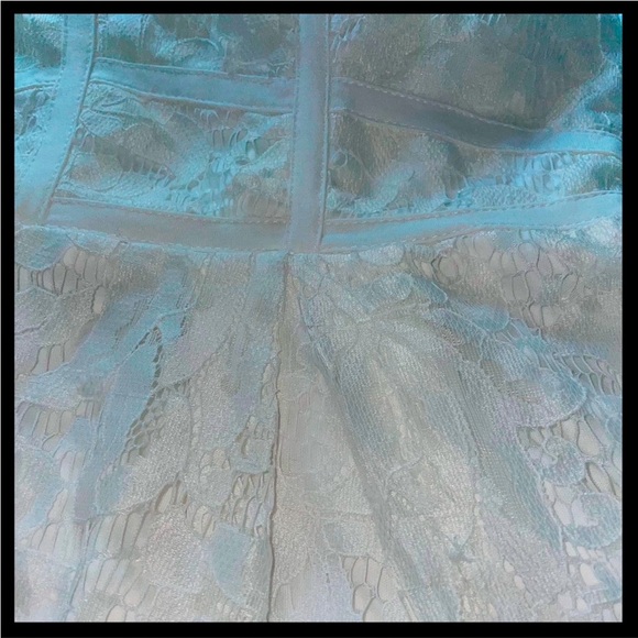 ‧₊˚✮ ༉‧ NIKIBIKI White Lace Dress - Picture 3 of 8